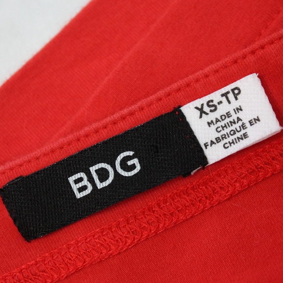 Urban Outfitters BDG Delaney Half-Sleeve Crop Red XS - Picture 7 of 7